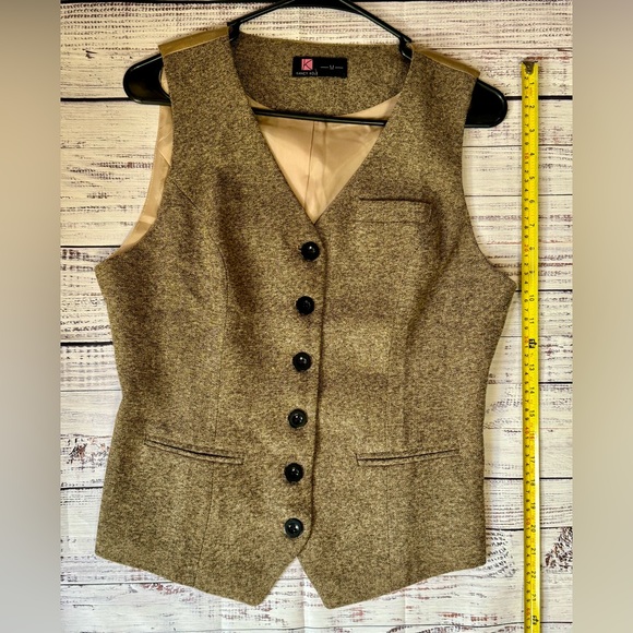 Women's Brown Wool Tweed Vest - Picture 1 of 6